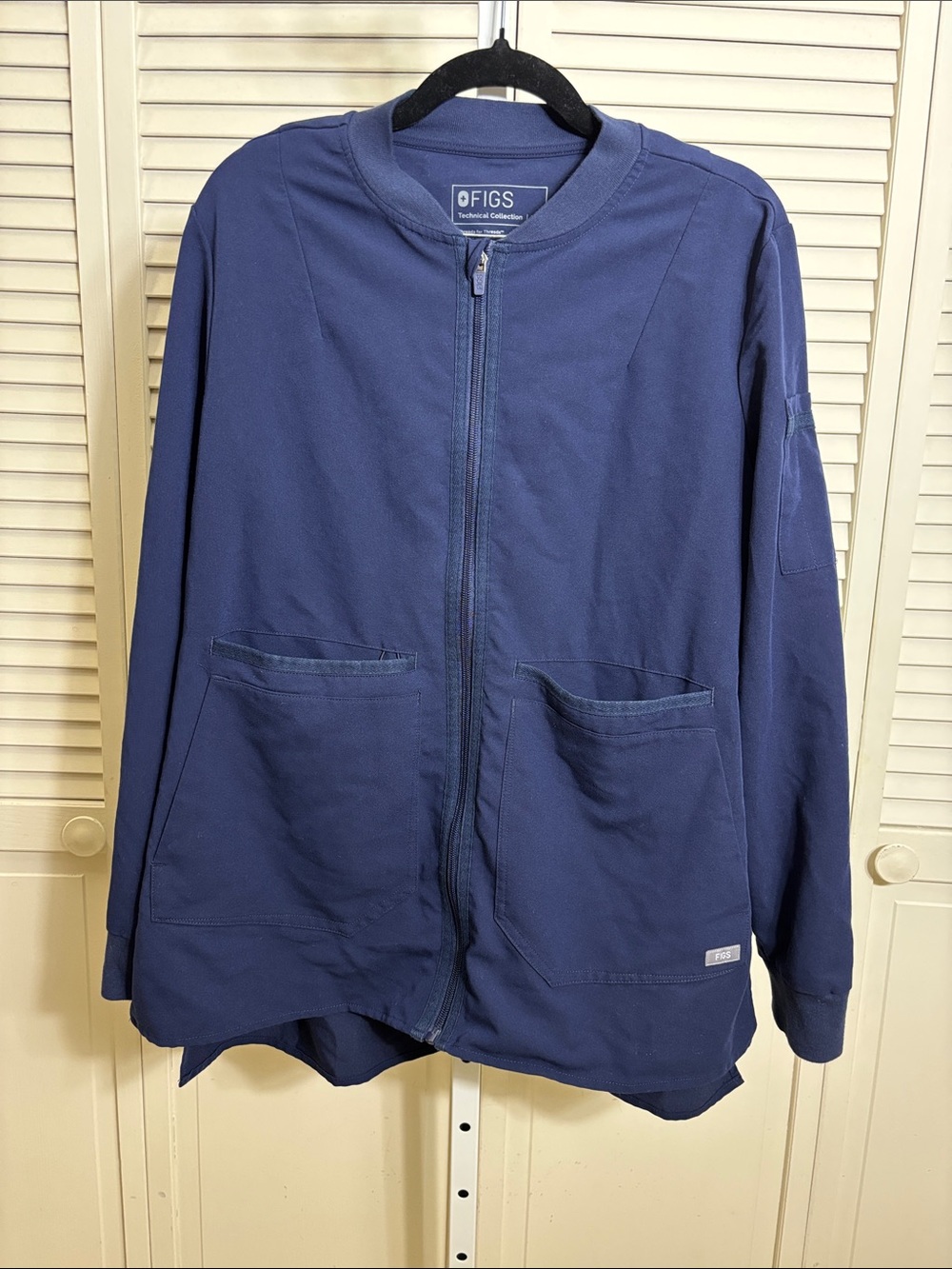 FIGS Women's Navy Blue Zip Bomber Jacket with Patch Pockets Large